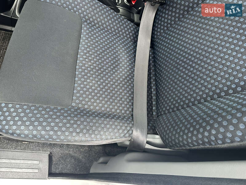 Мінівен Nissan NV200 2011 в Луцьку