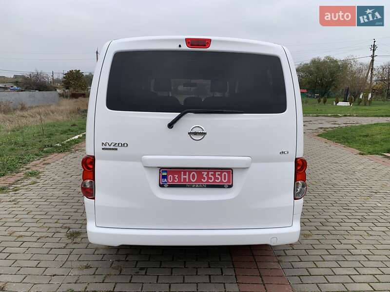 Мінівен Nissan NV200 2015 в Одесі