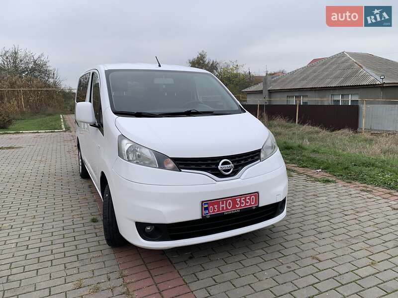 Мінівен Nissan NV200 2015 в Одесі