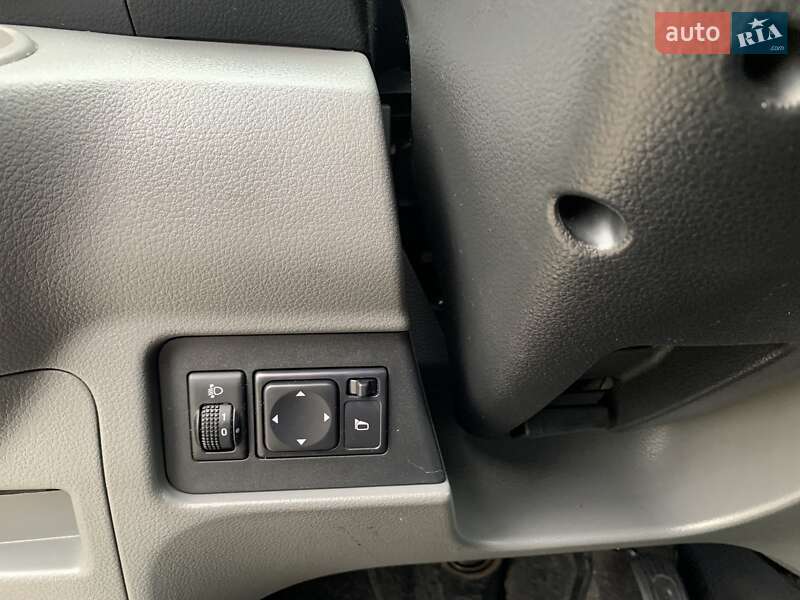 Мінівен Nissan NV200 2015 в Одесі