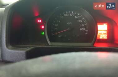 Вантажний фургон Nissan NV200 2011 в Запоріжжі