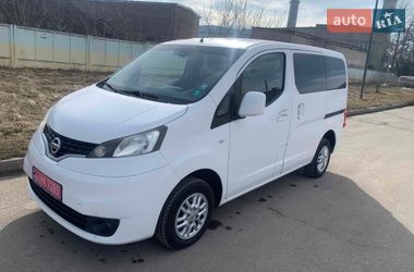 Мінівен Nissan NV200 2014 в Рівному