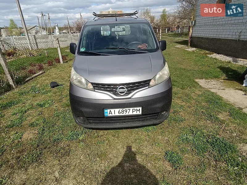 Nissan NV200