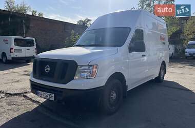 Вантажний фургон Nissan NV2500 2017 в Києві