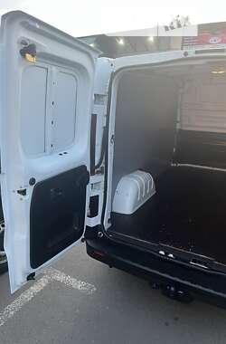 Вантажний фургон Nissan NV300 2018 в 
