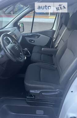 Вантажний фургон Nissan NV300 2018 в 
