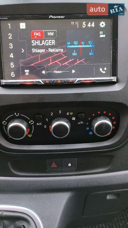 Вантажний фургон Nissan NV300 2019 в Харкові