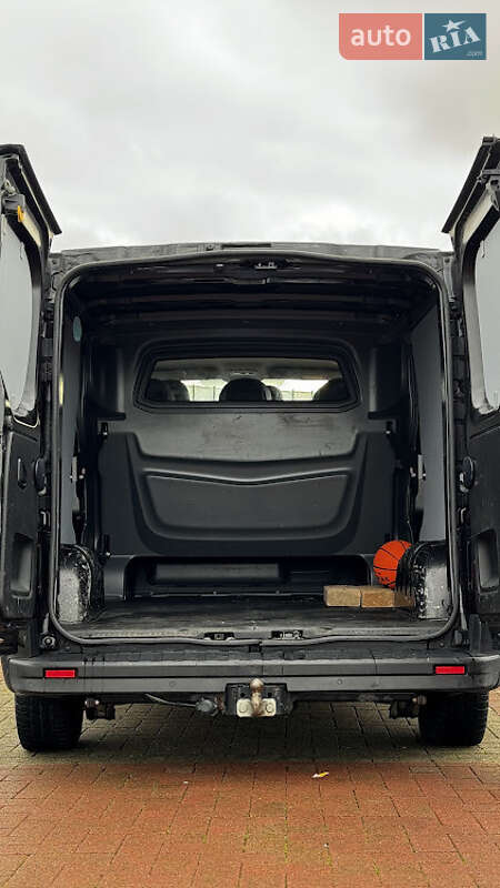 Мінівен Nissan NV300 2020 в Чернівцях