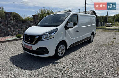 Вантажний фургон Nissan NV300 2018 в Бердичеві
