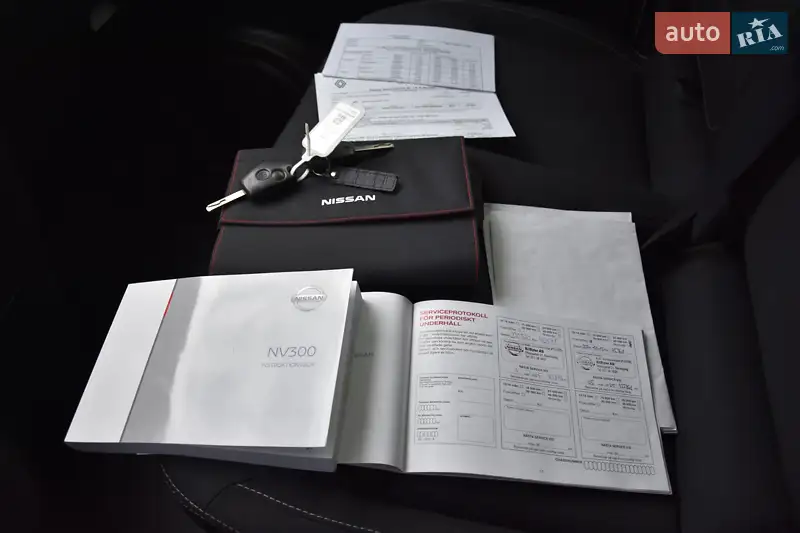 Вантажний фургон Nissan NV300 2021 в Львові документ