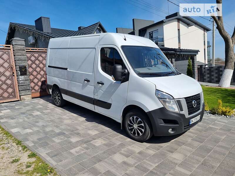 Мікроавтобус Nissan NV400 2016 в Рівному