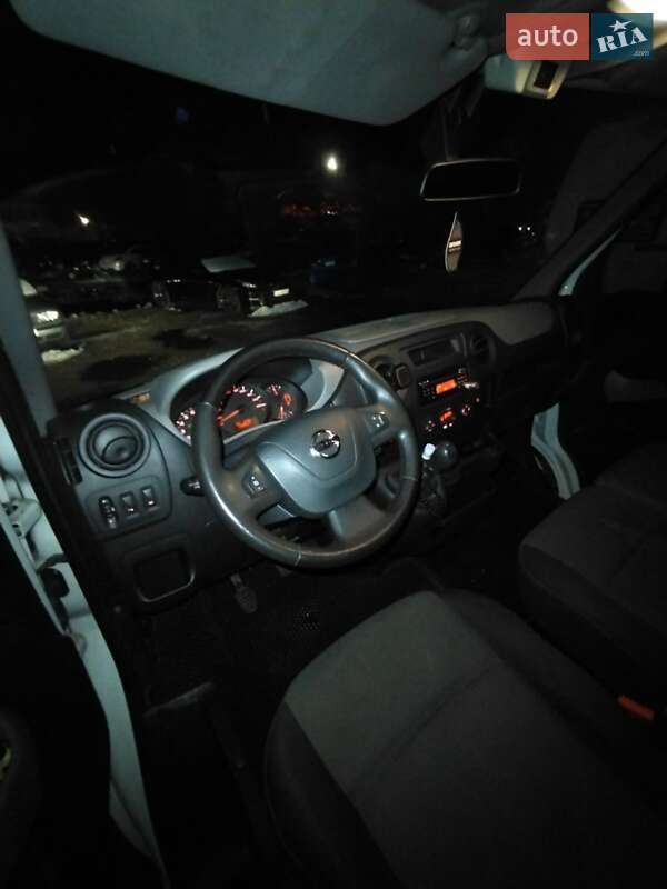 Мікроавтобус Nissan NV400 2017 в Запоріжжі