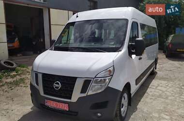 Микроавтобус Nissan NV400 2015 в Ровно