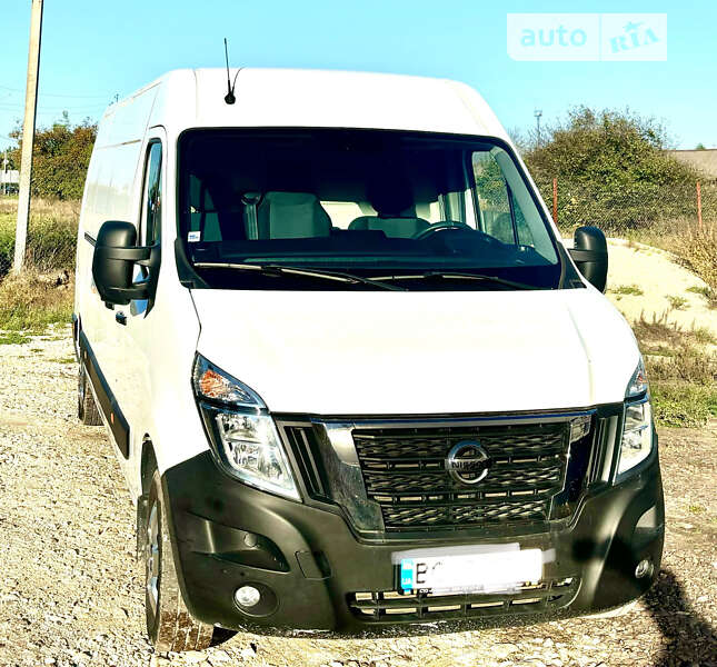 Вантажний фургон Nissan NV400 2019 в Бродах