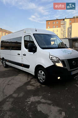 Микроавтобус Nissan NV400 2015 в Ровно