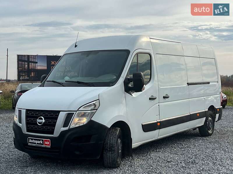Nissan NV400 2017