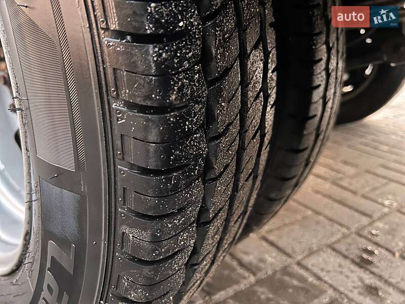 Тентований Nissan NV400 2013 в Ковелі