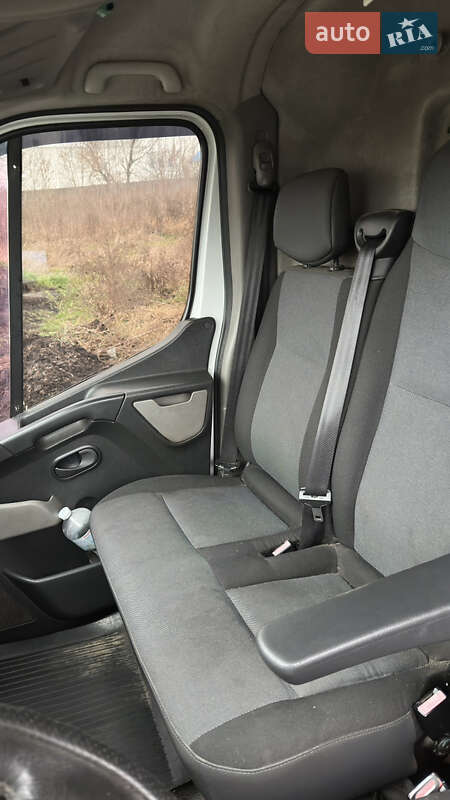 Мікроавтобус вантажний (до 3,5т) Nissan NV400 2012 в Гостомелі фото 7 Мікроавтобус вантажний (до 3,5т) Nissan NV400 2012 в Гостомелі