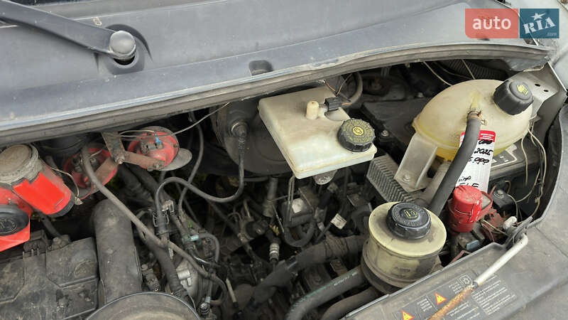 Мікроавтобус вантажний (до 3,5т) Nissan NV400 2012 в Гостомелі фото 8 Мікроавтобус вантажний (до 3,5т) Nissan NV400 2012 в Гостомелі