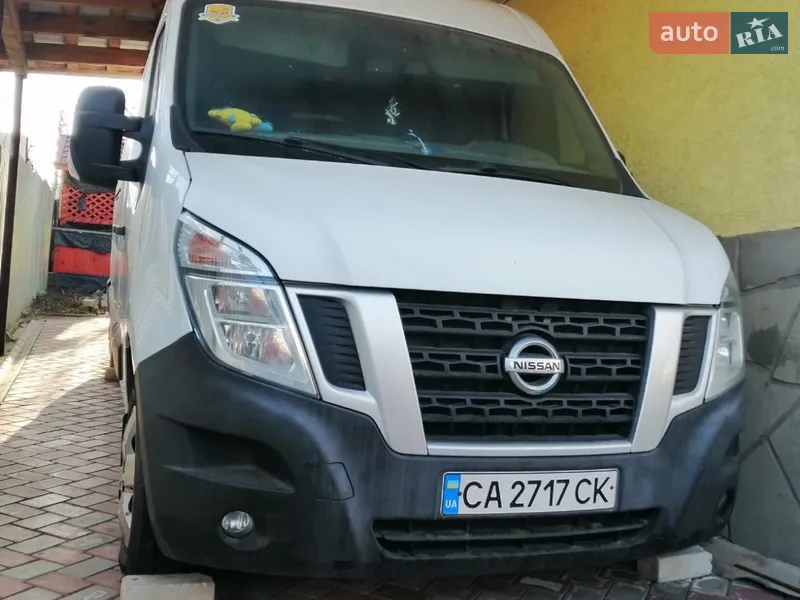 Nissan NV400 2016