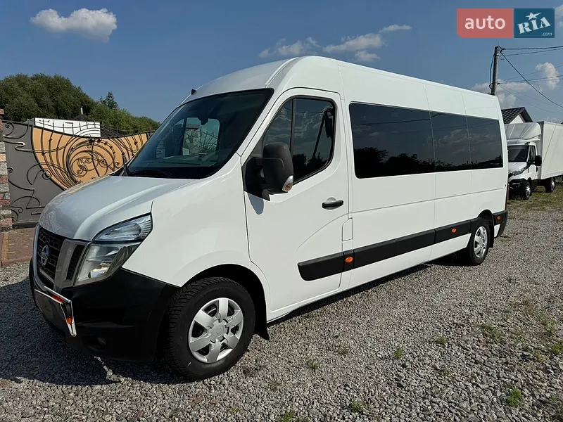 Nissan NV400 2016