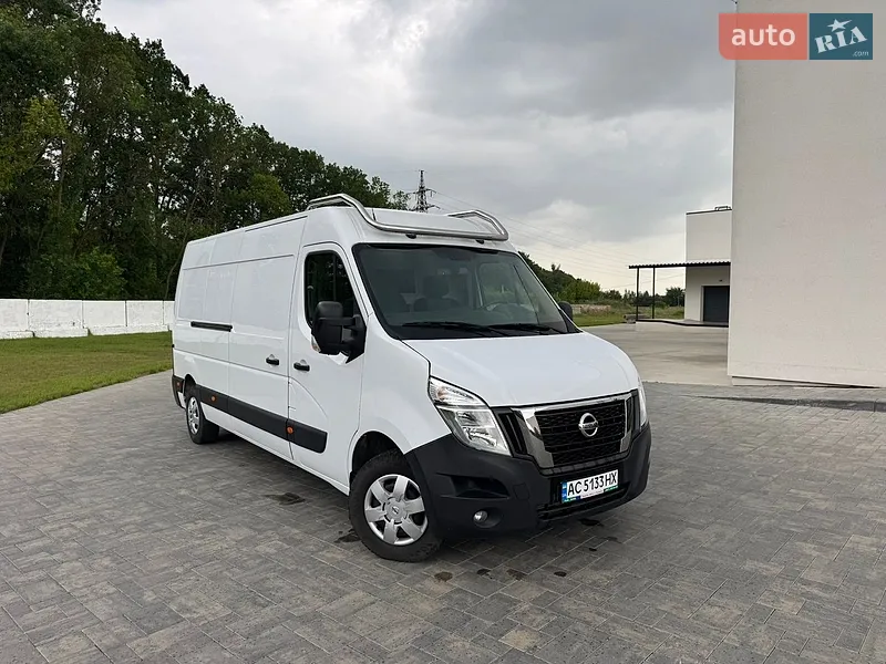 Nissan NV400 2019