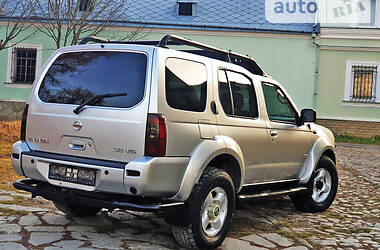 Внедорожник / Кроссовер Nissan Paladin 2005 в Каменец-Подольском