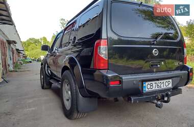 Внедорожник / Кроссовер Nissan Paladin 2005 в 