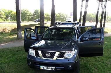 Внедорожник / Кроссовер Nissan Pathfinder 2006 в Днепре