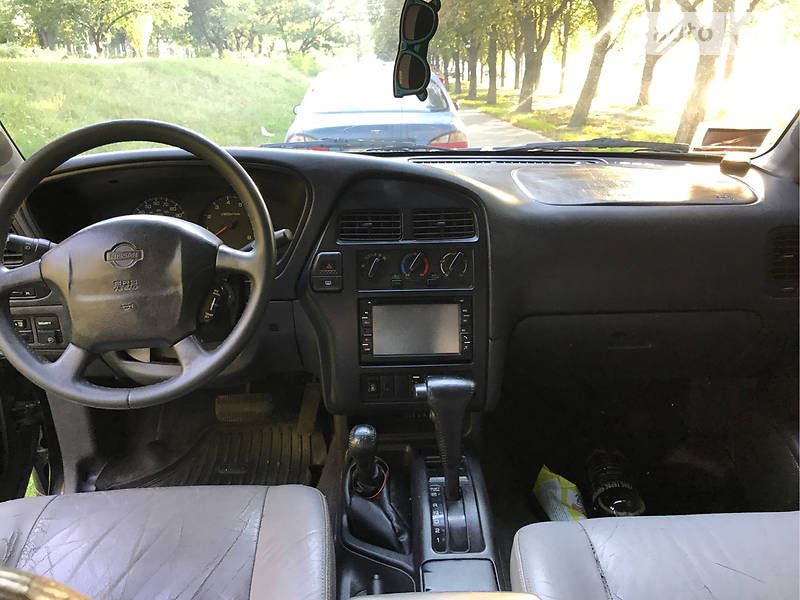 Внедорожник / Кроссовер Nissan Pathfinder 1997 в Киеве