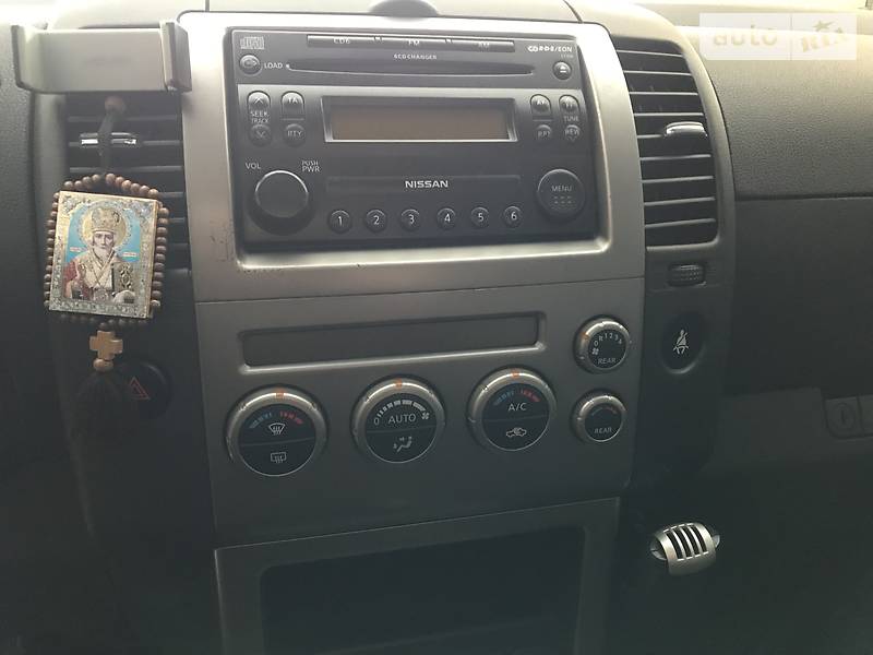 Позашляховик / Кросовер Nissan Pathfinder 2005 в Києві