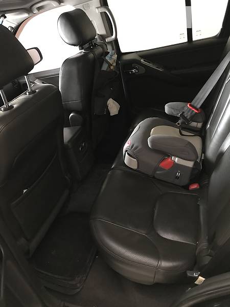Позашляховик / Кросовер Nissan Pathfinder 2005 в Києві