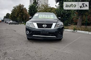 Внедорожник / Кроссовер Nissan Pathfinder 2015 в Киеве