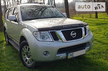 Внедорожник / Кроссовер Nissan Pathfinder 2014 в Кривом Роге