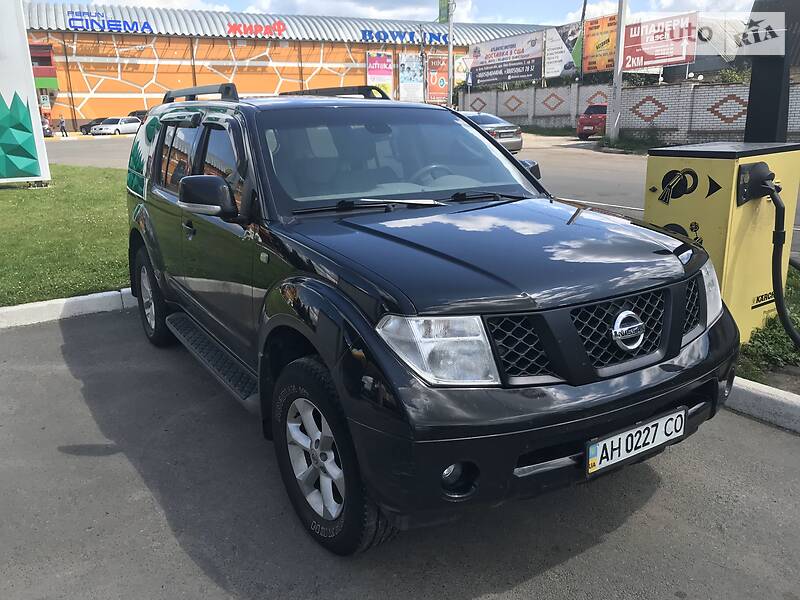 Позашляховик / Кросовер Nissan Pathfinder 2007 в Києві