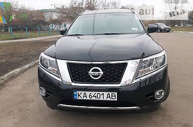 Внедорожник / Кроссовер Nissan Pathfinder 2015 в Киеве
