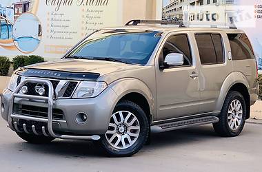 Позашляховик / Кросовер Nissan Pathfinder 2012 в 