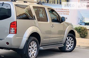Позашляховик / Кросовер Nissan Pathfinder 2012 в 