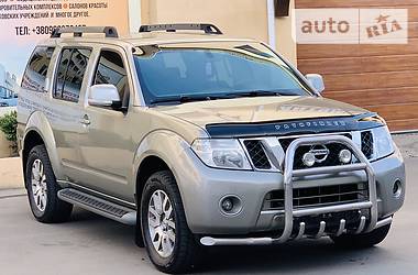 Позашляховик / Кросовер Nissan Pathfinder 2012 в 