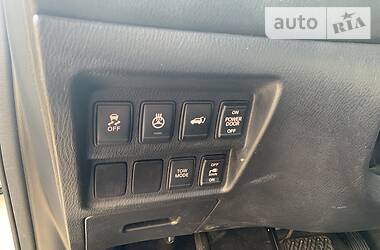 Позашляховик / Кросовер Nissan Pathfinder 2013 в 