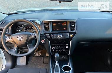 Внедорожник / Кроссовер Nissan Pathfinder 2016 в Житомире