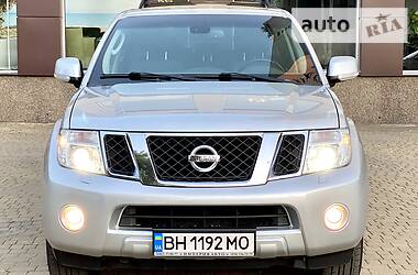 Позашляховик / Кросовер Nissan Pathfinder 2013 в 
