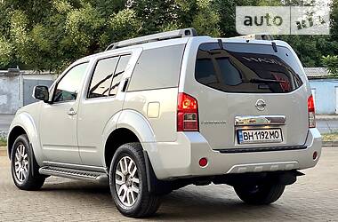 Позашляховик / Кросовер Nissan Pathfinder 2013 в 