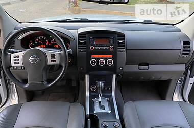 Позашляховик / Кросовер Nissan Pathfinder 2013 в 