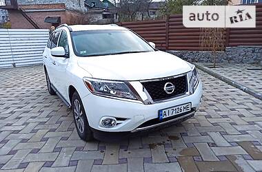 Внедорожник / Кроссовер Nissan Pathfinder 2016 в Белой Церкви