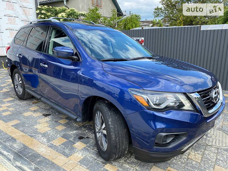 Позашляховик / Кросовер Nissan Pathfinder 2019 в Львові