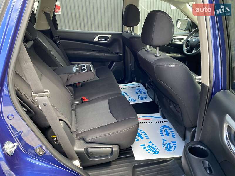 Внедорожник / Кроссовер Nissan Pathfinder 2019 в Львове