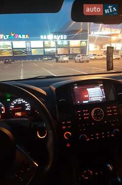 Внедорожник / Кроссовер Nissan Pathfinder 2010 в 