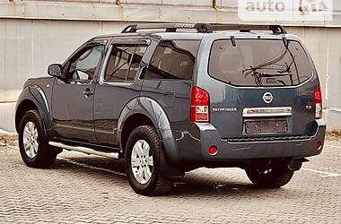 Позашляховик / Кросовер Nissan Pathfinder 2008 в 