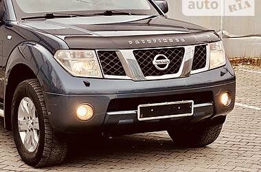 Позашляховик / Кросовер Nissan Pathfinder 2008 в 